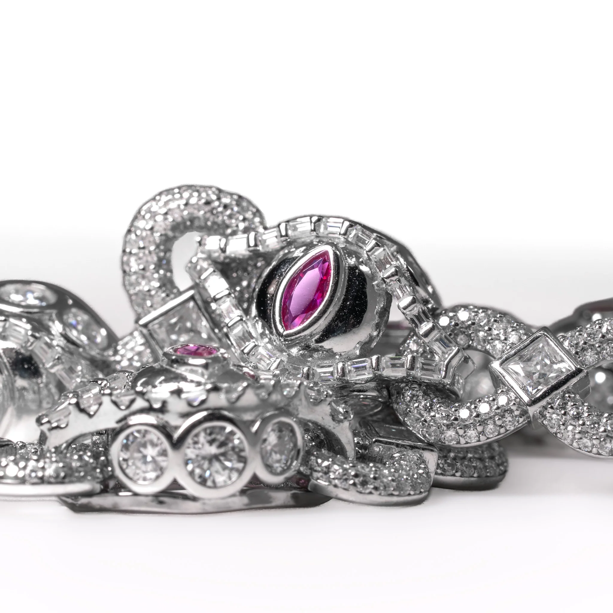 Crimson Frost Bracelet - Image 3